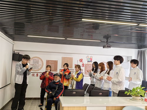 追鋒少年暖社區，志愿服務傳溫情——國際教育學院開展教育咨詢便民活動